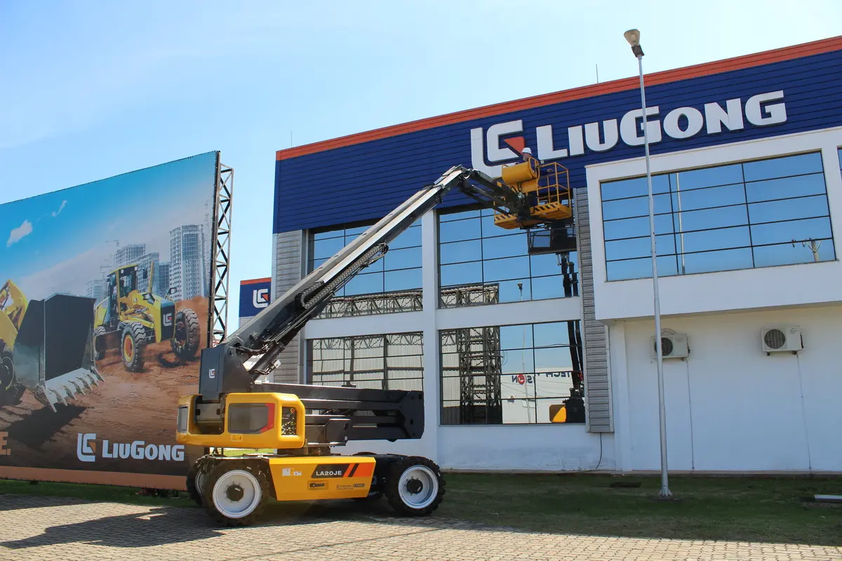 liugong-produtos-plataformas-elevatoria-movel-de-trabalho-tipo-articulada-LA20JE-04