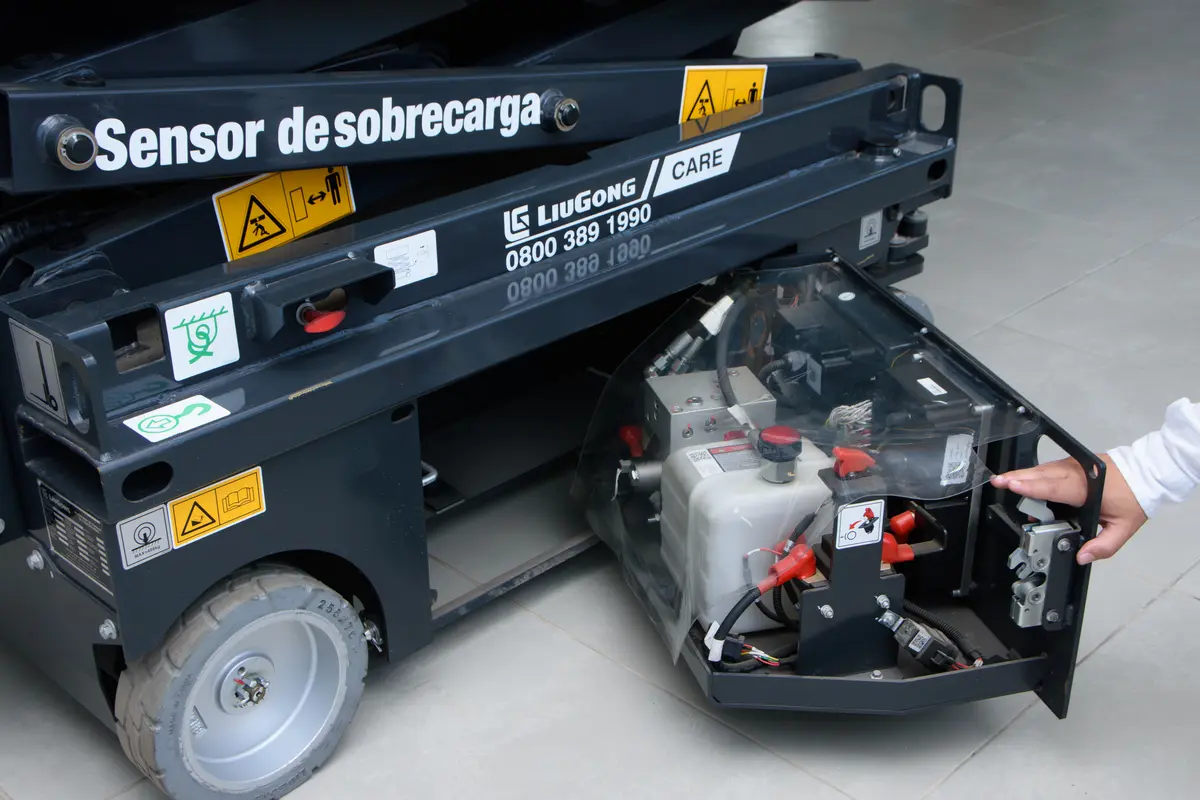 liugong-produtos-plataformas-elevatorias-tipo-tesoura-ls0507em-05